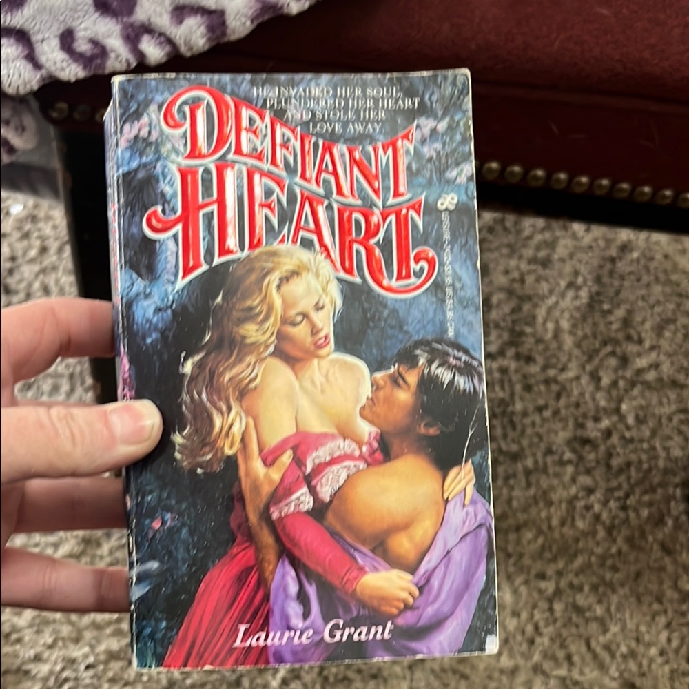 Defiant Heart Paperback by Laurie Grant - Red and Purple Cover
